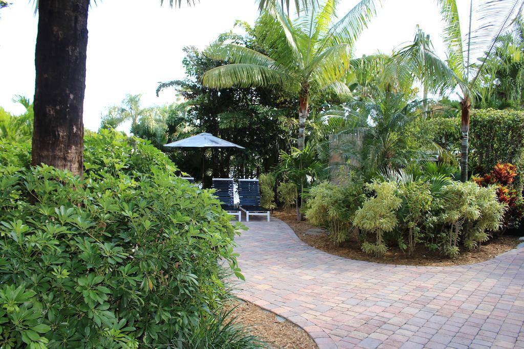The Cabanas Guesthouse & Spa - Gay Resort Catering To Gay Men オークランド・パーク エクステリア 写真