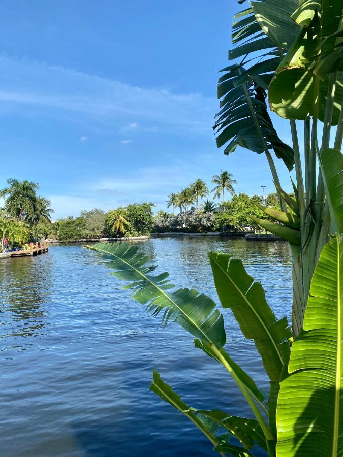 The Cabanas Guesthouse & Spa - Gay Resort Catering To Gay Men オークランド・パーク エクステリア 写真